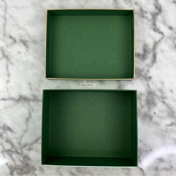 Kate Spade Small Logo Green & Pink Gift Box - Picture 5 of 5